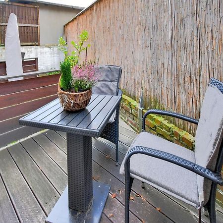 Modern Apartment In Wismar With Private Terrace Buitenkant foto