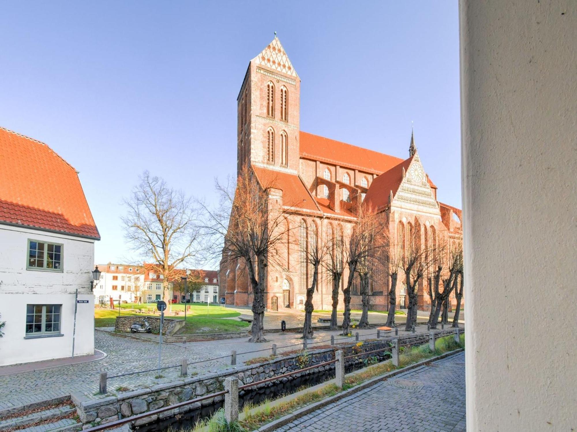 Modern Apartment In Wismar With Private Terrace Buitenkant foto