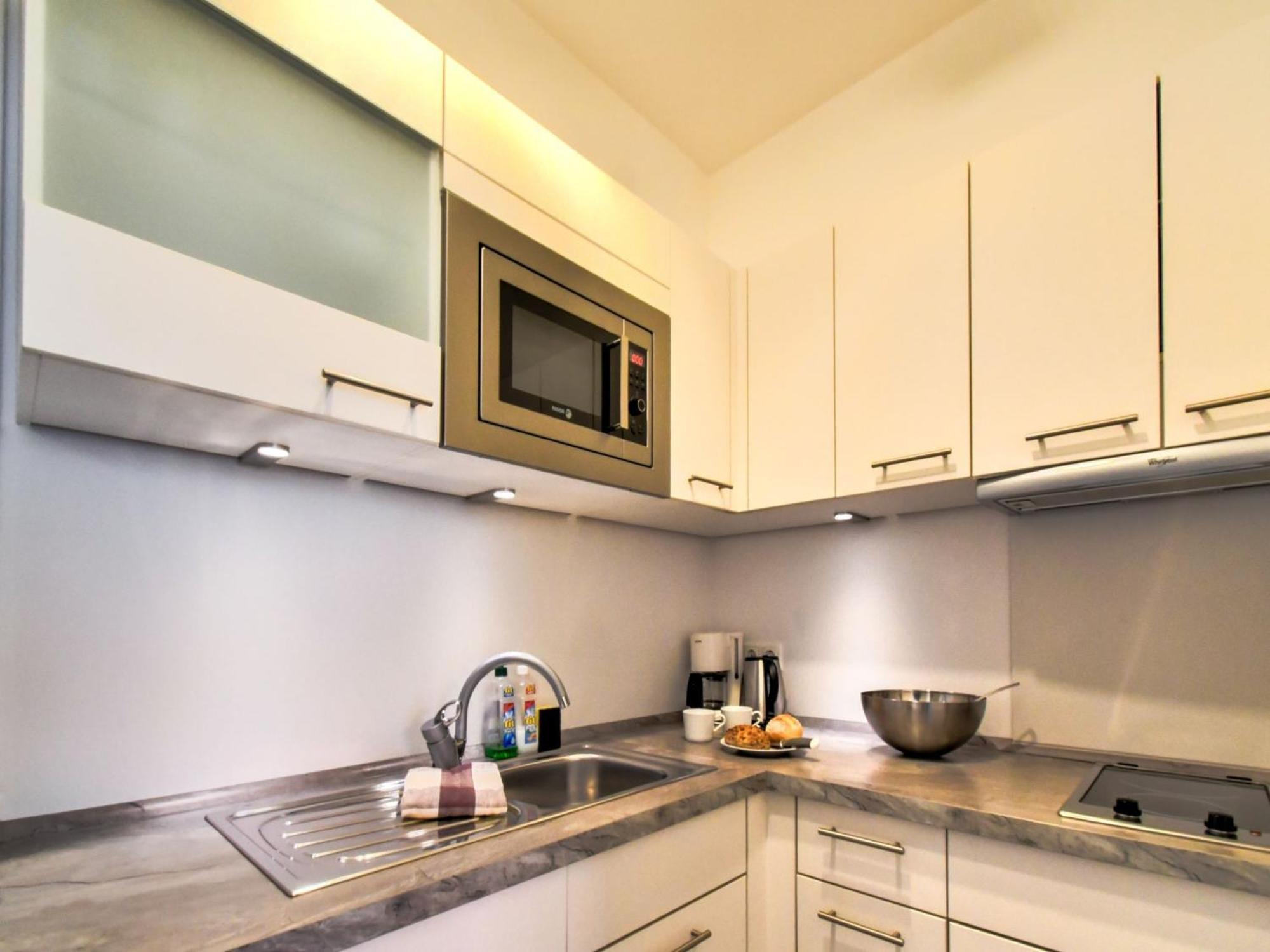 Modern Apartment In Wismar With Private Terrace Buitenkant foto